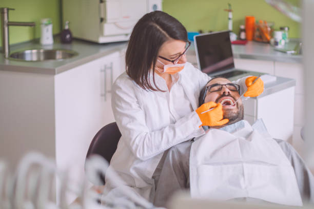 Best Emergency Gum Treatment in Columbia, IL